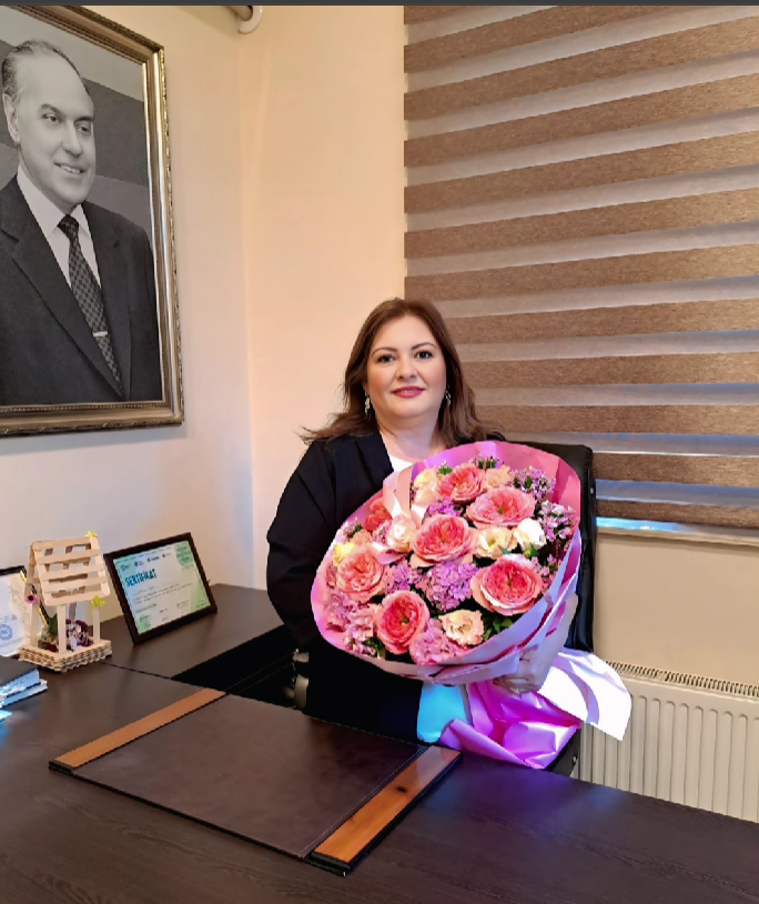 Direktor Ülkər Novruzlu